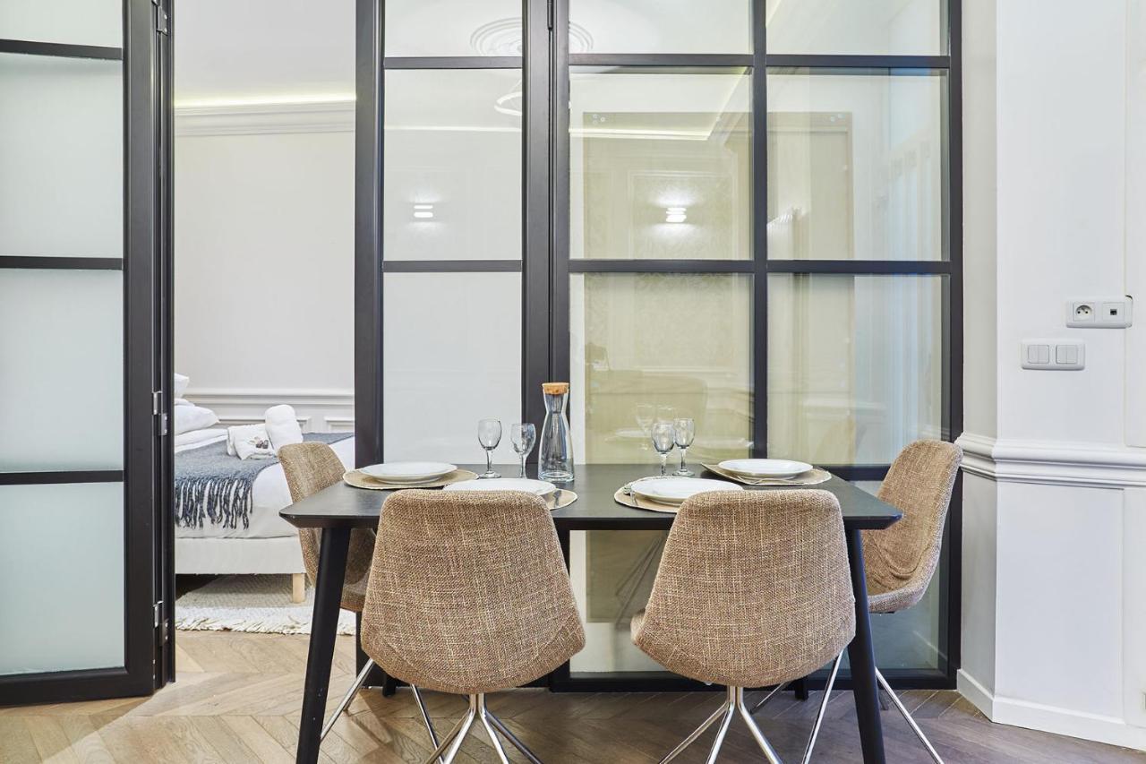 פריז Apartment Louvre Museum By Studio Prestige מראה חיצוני תמונה
